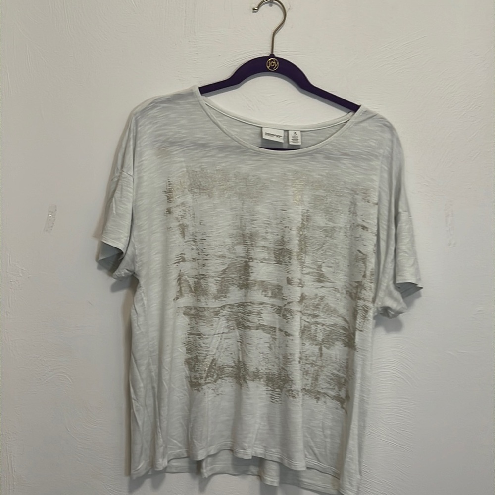 Zenergy by Chico’s gold streaks and white shirt